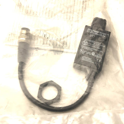 New Other Allen Bradley 42KL-P2TC-G3 Retroreflective Sensor Switch, 22-250VAC/DC, 25mm-2m