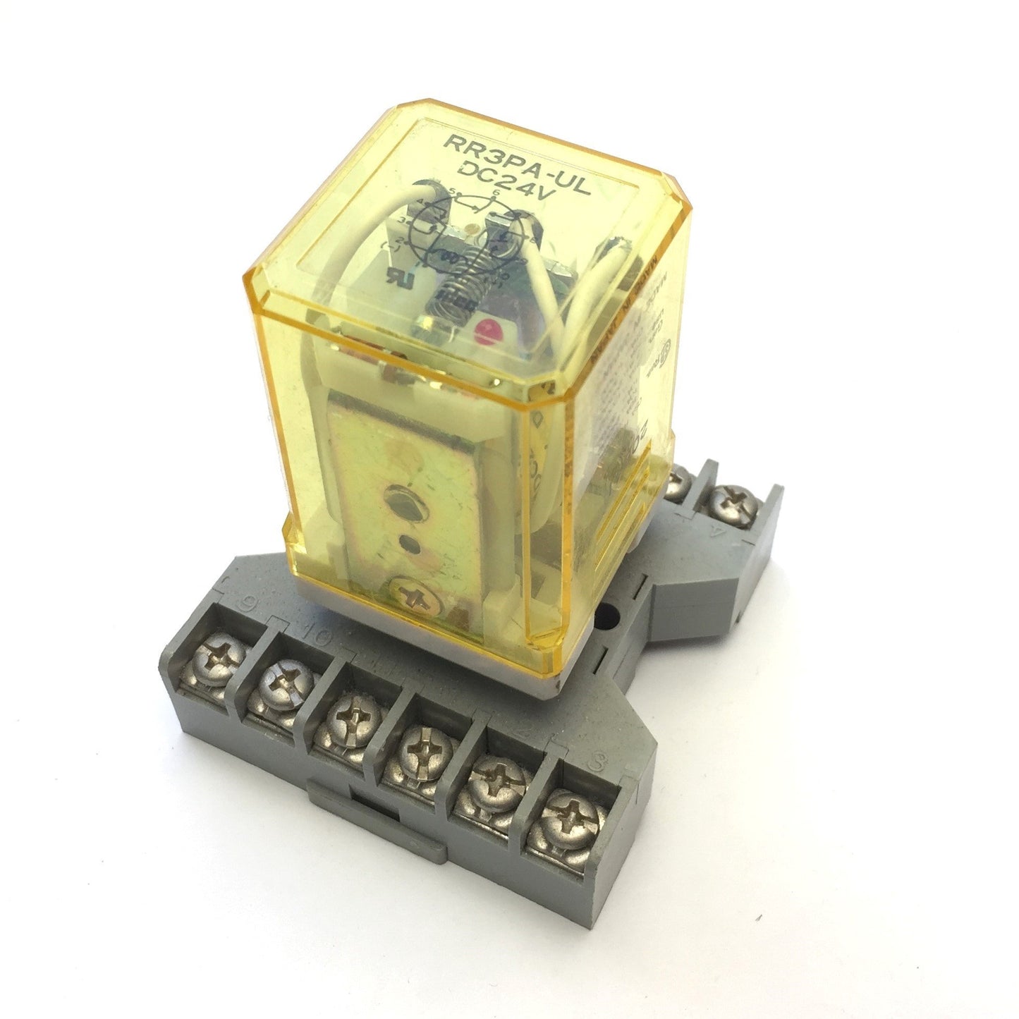 Used Lot of 4 Idec RR3PA-UL Ice Cube Relays Coil Voltage: 24VDC w/Socket Base
