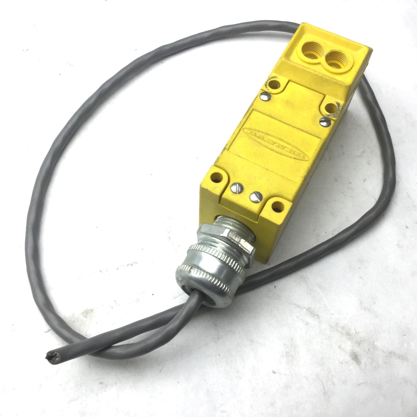 Used Banner FX1 A Maxi-Beam Scanner Block, LMBA Logic Module, 120VAC, 50/60Hz