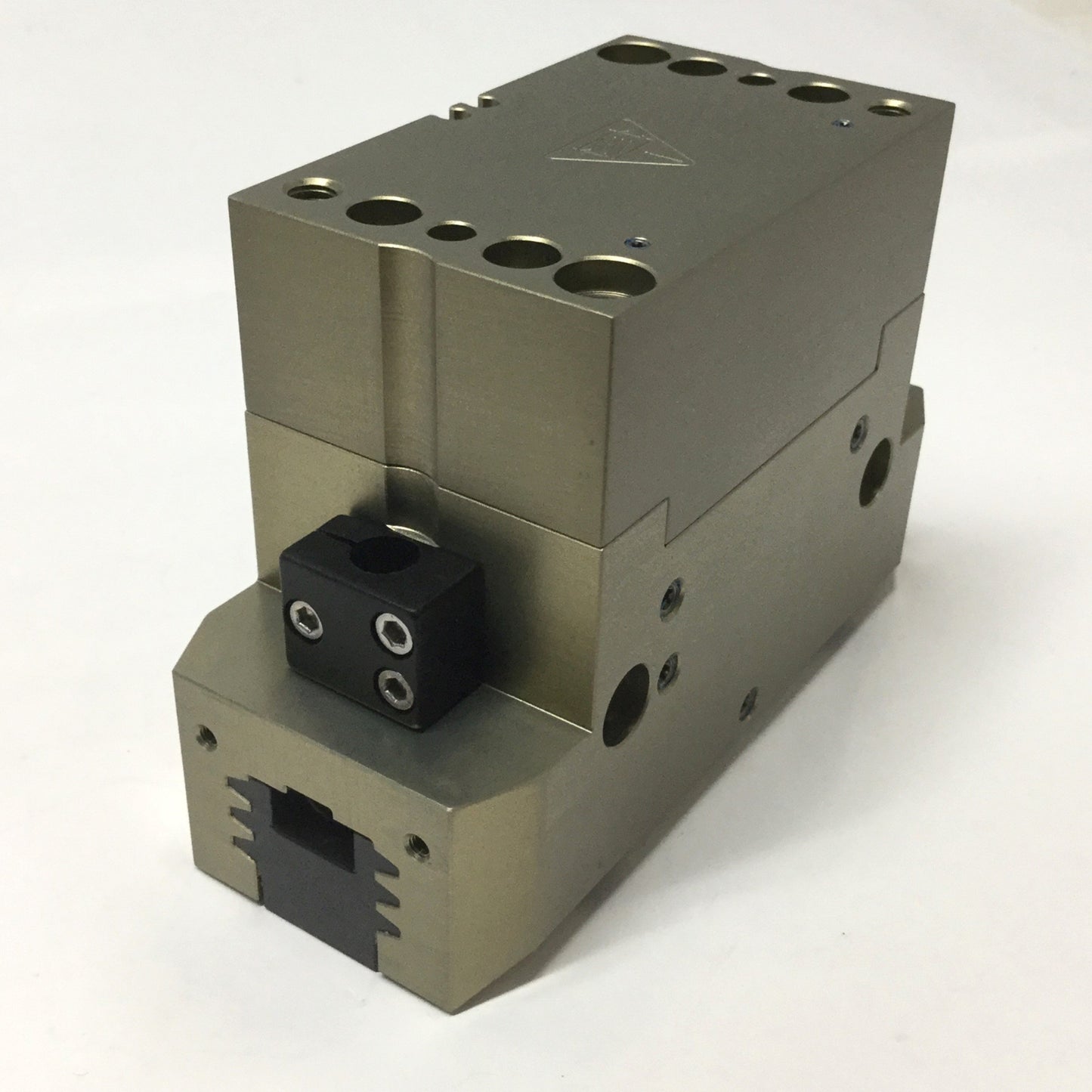 Used SCHUNK PGN+100-1-IS Parallel Gripper, 2-Jaw, 10mm Stroke, 87psi, 965N Force