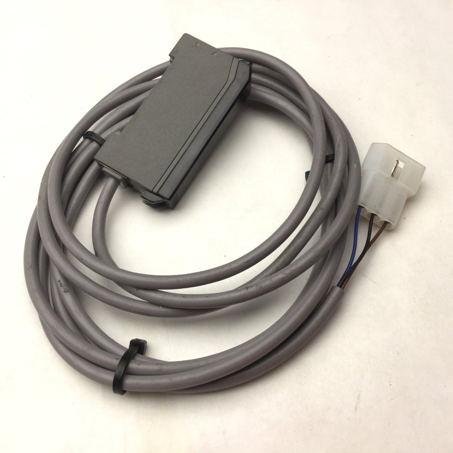 Used SunX FX-D1 Digital Setting Fiber Sensor, Emitting Element: Red LED, NPN Output
