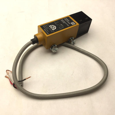 Used Omron E3S-R1E42 Photoelectric Switch, 12-24VDC, 999.998mm Sensing Distance