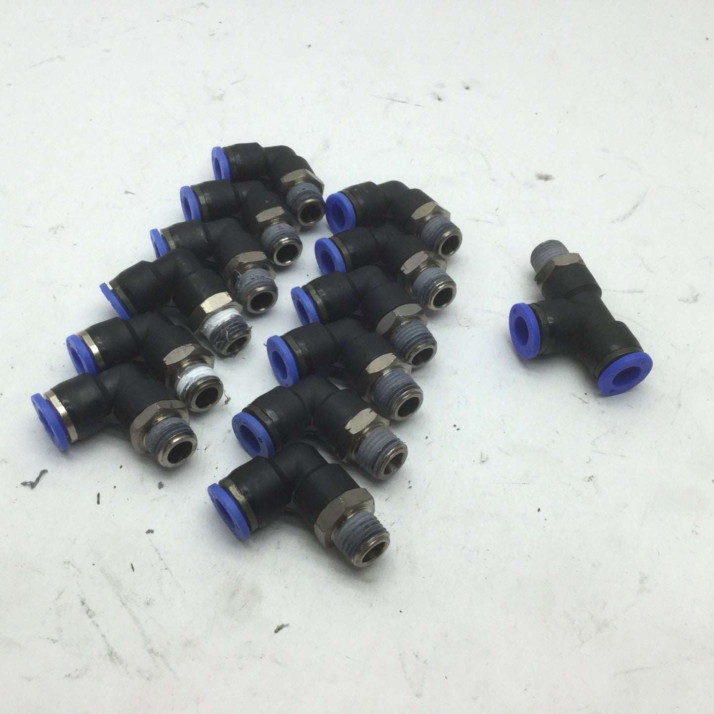 Used Lot of Apex 3/8" Push Connect Fittings 12x Elbow 1x Tee