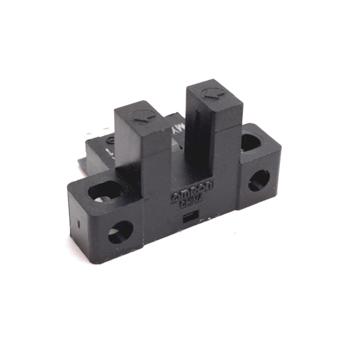 Used Lot of 3 Omron EE-SX671 Photomicro Slot Sensor, 5mm Slot, 5-24VDC, 12mA