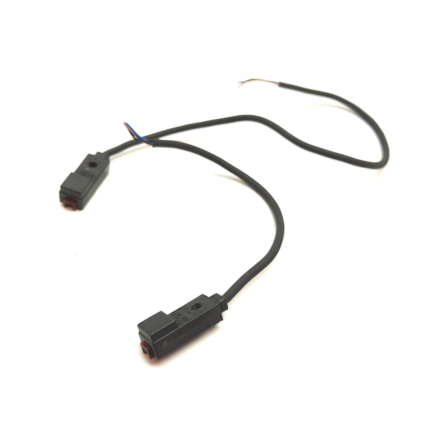 Used Lot of 2 Sunx GXL-8F Proximity Sensors, Range: 2.5mm, Output: NPN, 12-24VDC