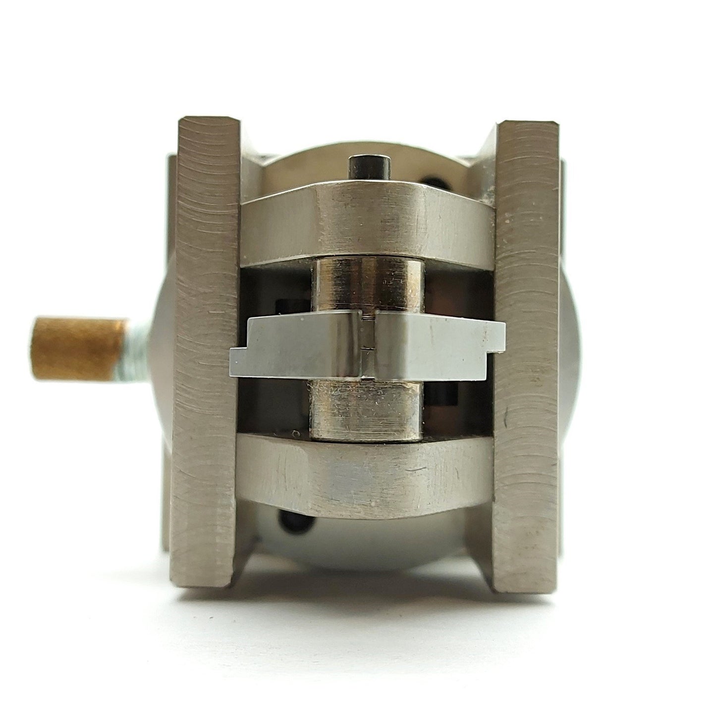 Used Custom Pneumatic Angular Gripper, 2-Finger, 1.5mm Jaw Opening, G1/8", 200PSI