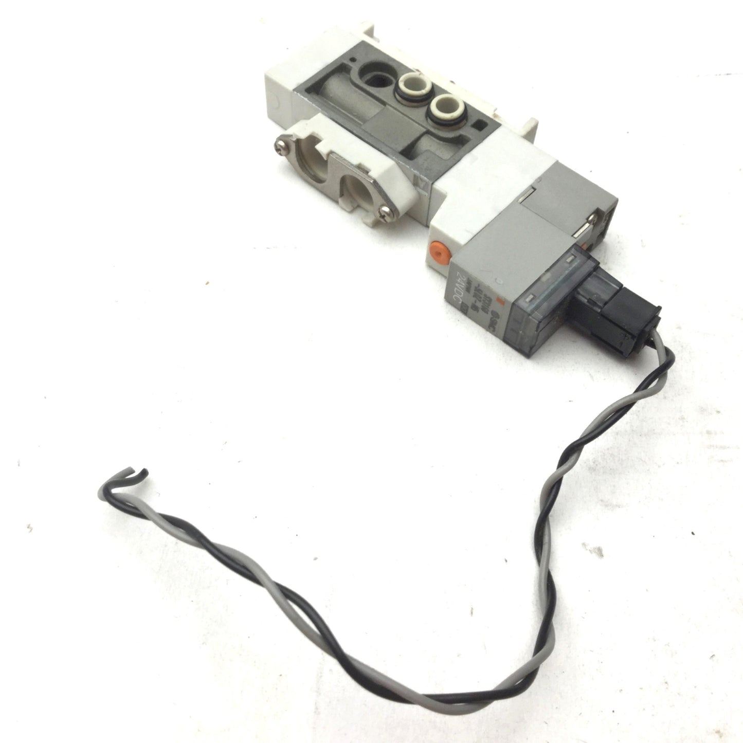 Used  SMC SY3160-5LOZ-M5 Pneumatic Solenoid Valve 24VDC, M5 Ports, 2-Position, 5 Port