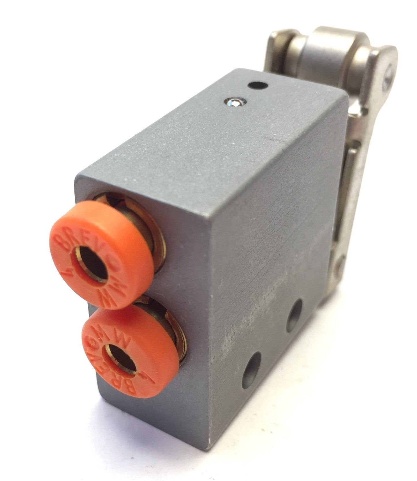 New – Open box Metal Work VME1-05 Pneumatic Valve 3/2 NO 4mm, Festo QSM-M7-4-I Push Fittings