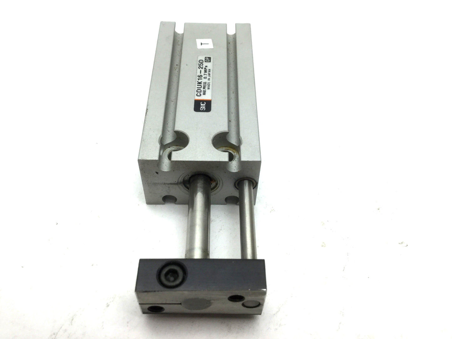 Used SMC CDUK16-25D Non-Rotating Compact Cylinder Bore 16mm Stroke 25mm Magnet