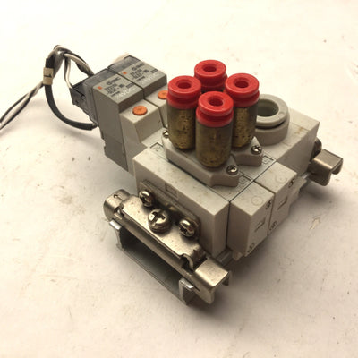 Used Bank of 2 SMC SY3160-5LOZ-M5 Pneumatic Solenoid Valves 24VDC 2-Position, 5 Port