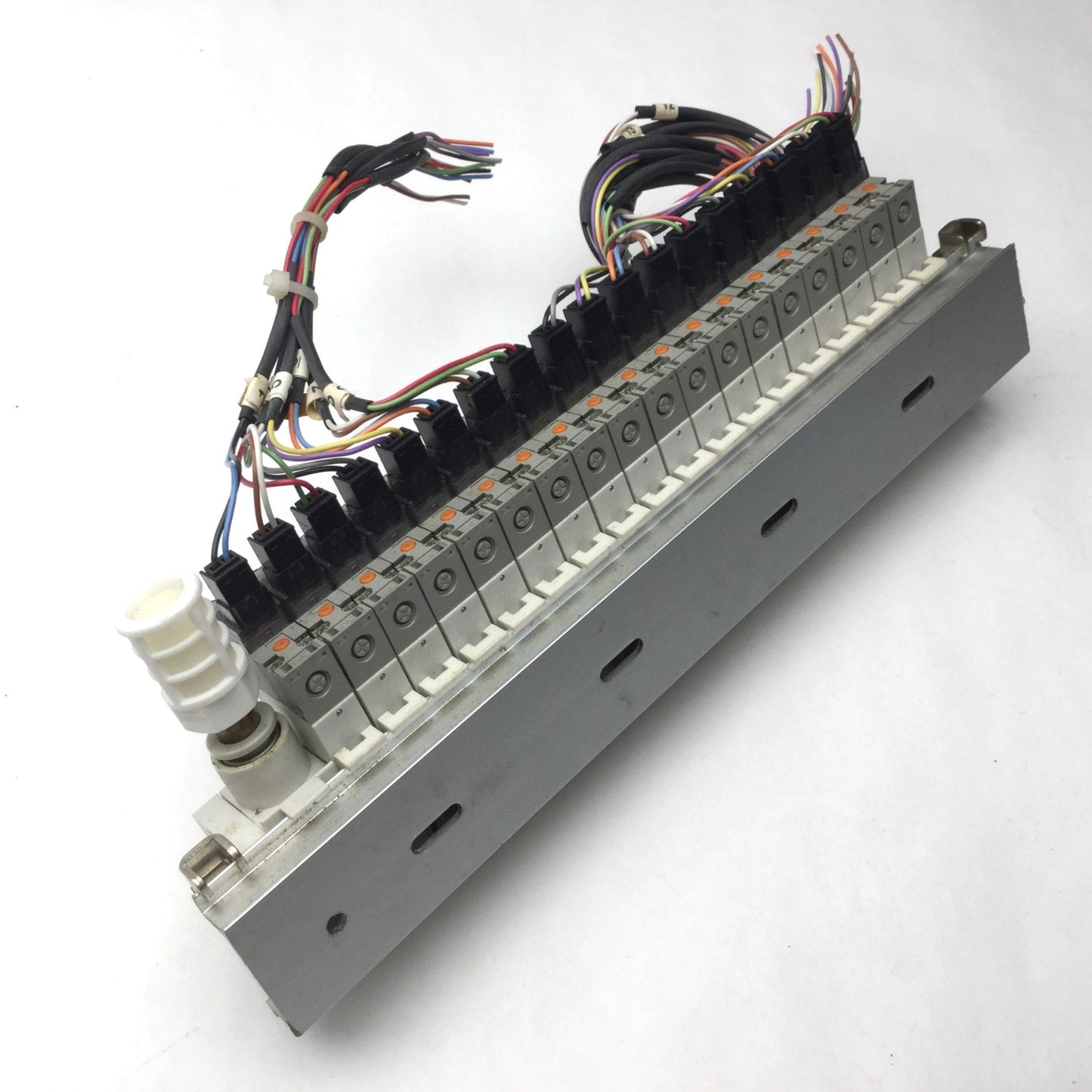 Used Bank of 18 SMC SY3160-5LZ-M5 Pneumatic Solenoid Valve 24VDC, 2-Position, 5 Port