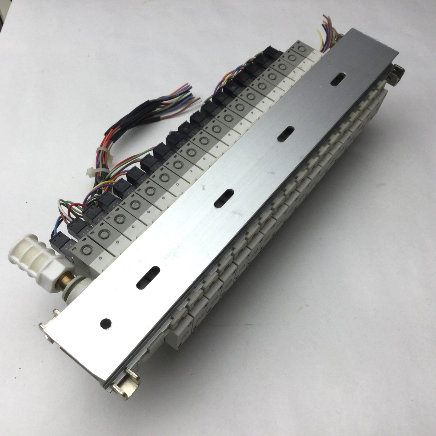 Used Bank of 18 SMC SY3160-5LZ-M5 Pneumatic Solenoid Valve 24VDC, 2-Position, 5 Port