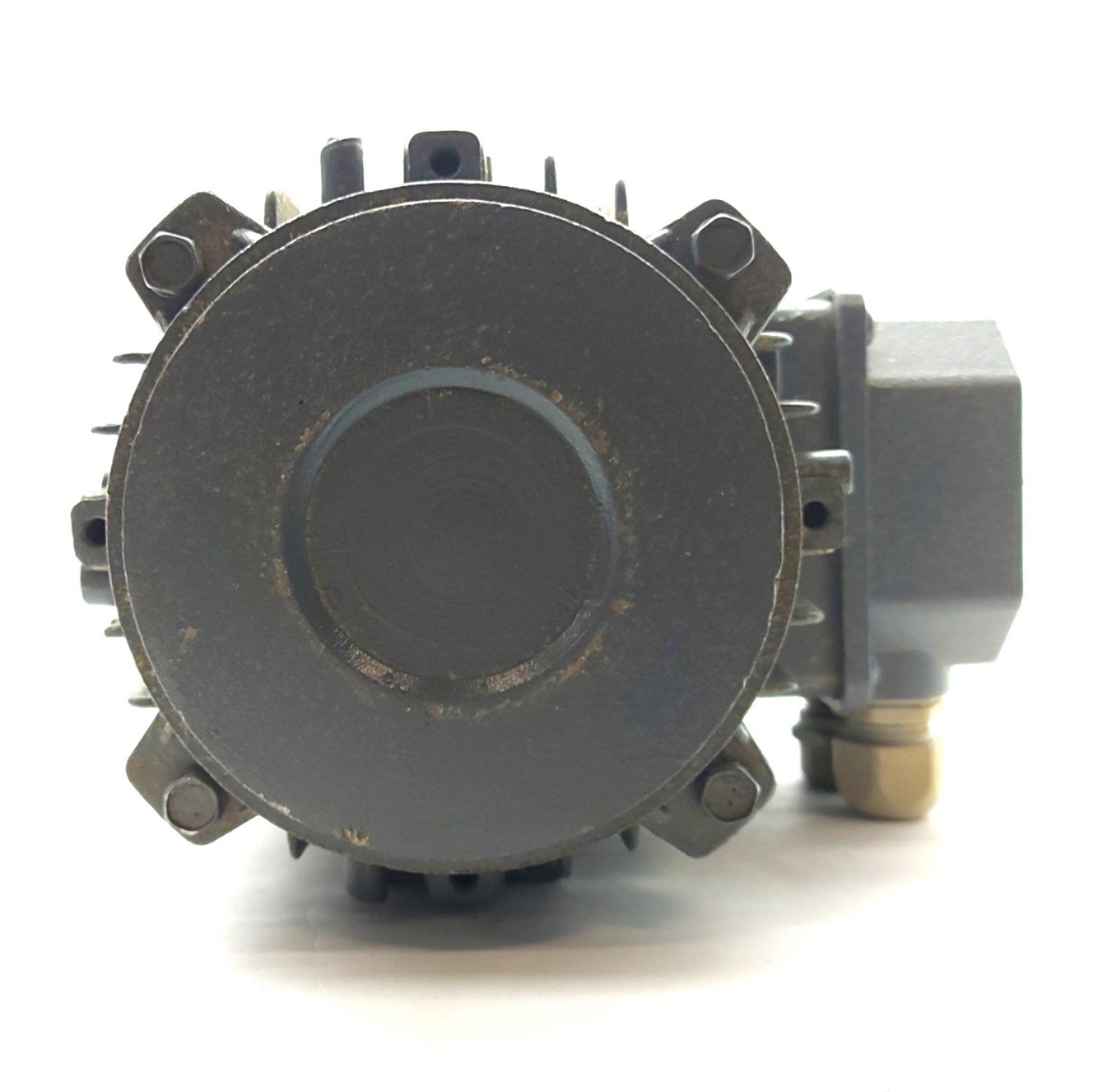 New – Open box Lenze MDSMA0M063-22 & GST03-2M Gearmotor 1:27.61 1675 to 60RPM .11kW 3Ø 230/480V