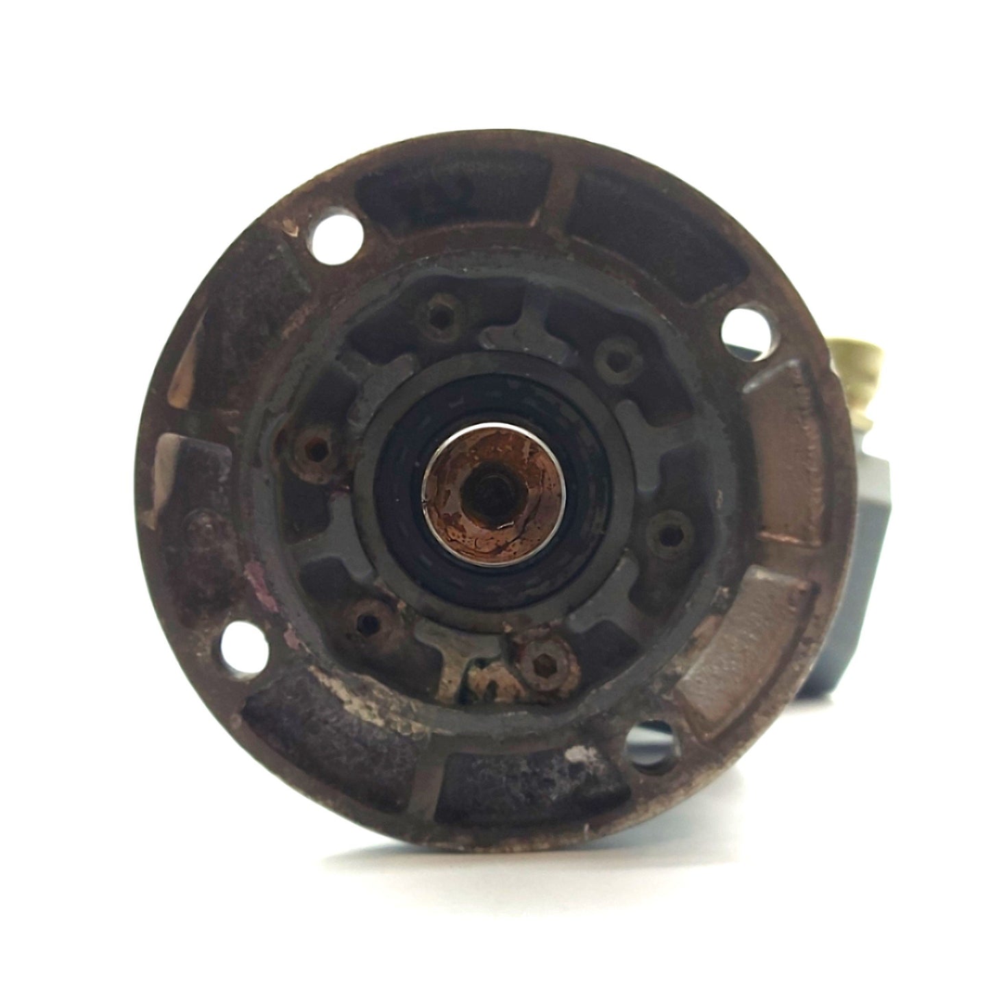 New – Open box Lenze MDSMA0M063-22 & GST03-2M Gearmotor 1:27.61 1675 to 60RPM .11kW 3Ø 230/480V