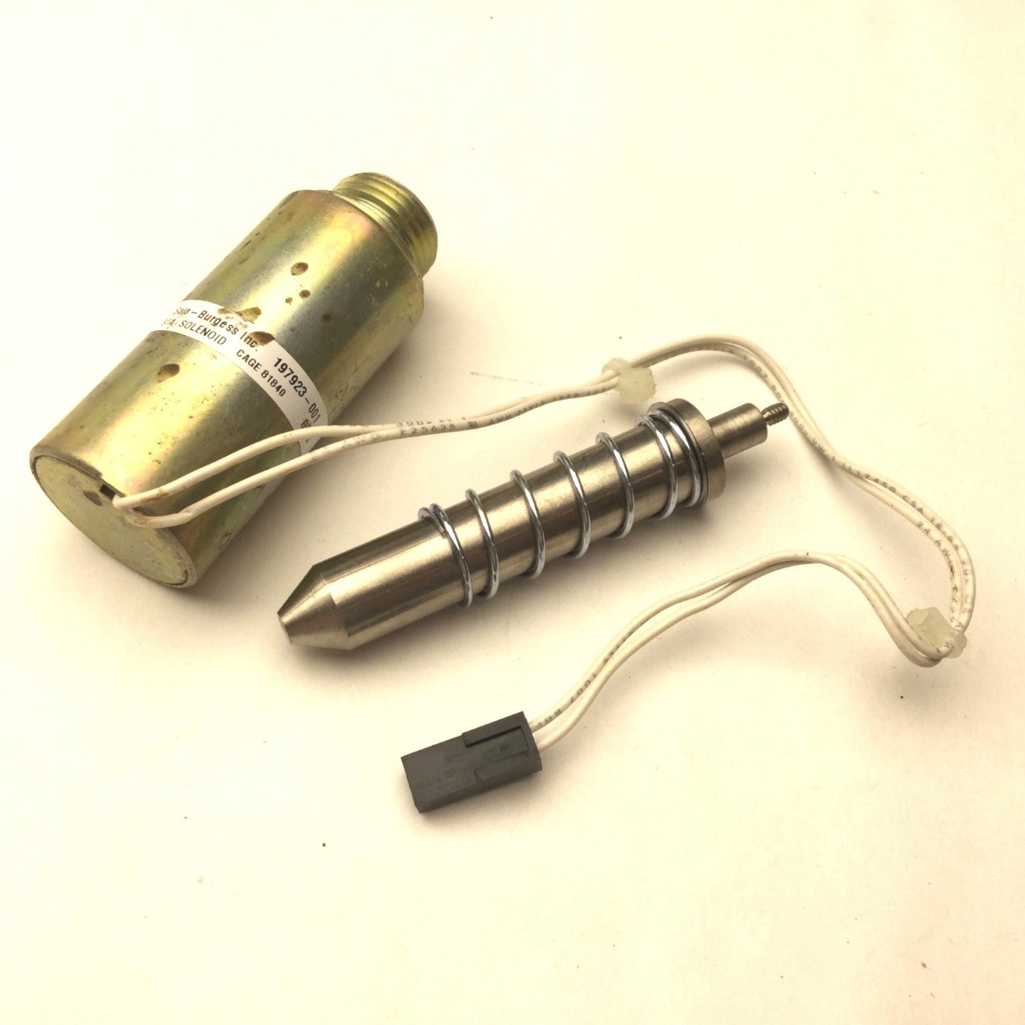Used SAIA-BURGESS 197923-001 STA Solenoid, Cage 81840, 1" Diameter, 1" Spring