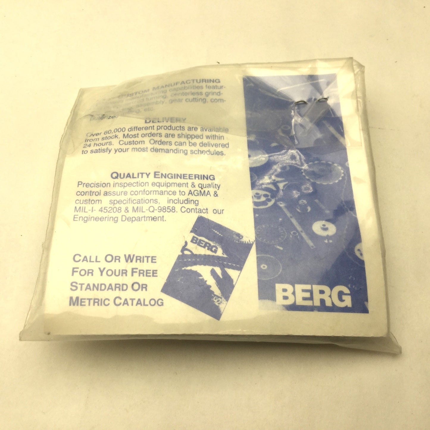 New Lot of 4 New WM Berg GP33A28-48 Chain Sprockets, Bore 1/4, 48 Teeth, 1.5 Pitch