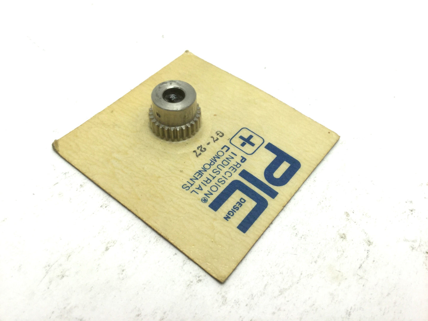 New PIC G7-27 Spur Gear Bore 1/4" 303 SS 20 Degree 27 Teeth