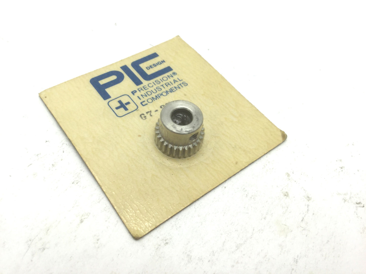 New PIC G7-27 Spur Gear Bore 1/4" 303 SS 20 Degree 27 Teeth