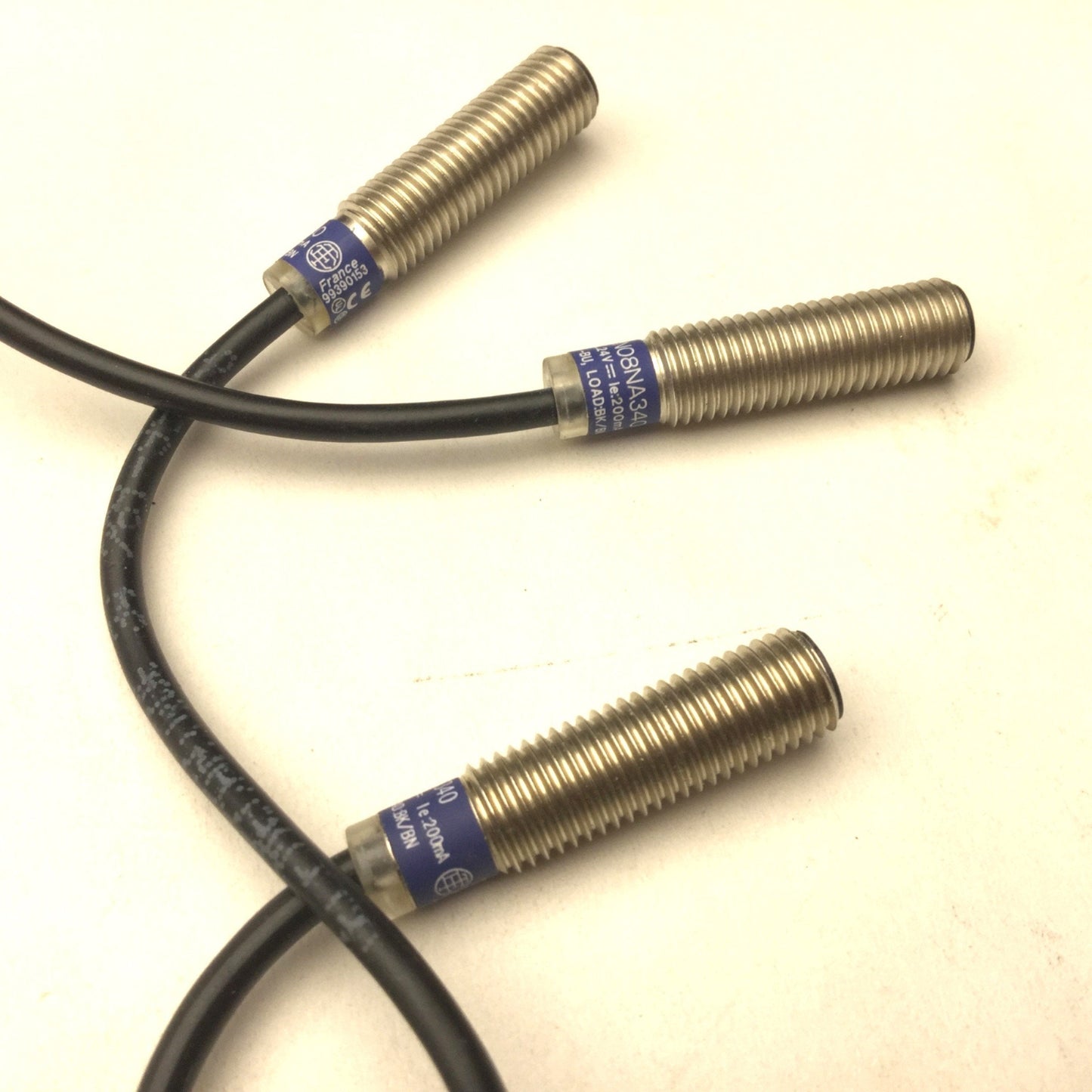Used Lot of 3 Telemecanique XS1N08NA340 Proximity Switches, Voltage: 12-24VDC