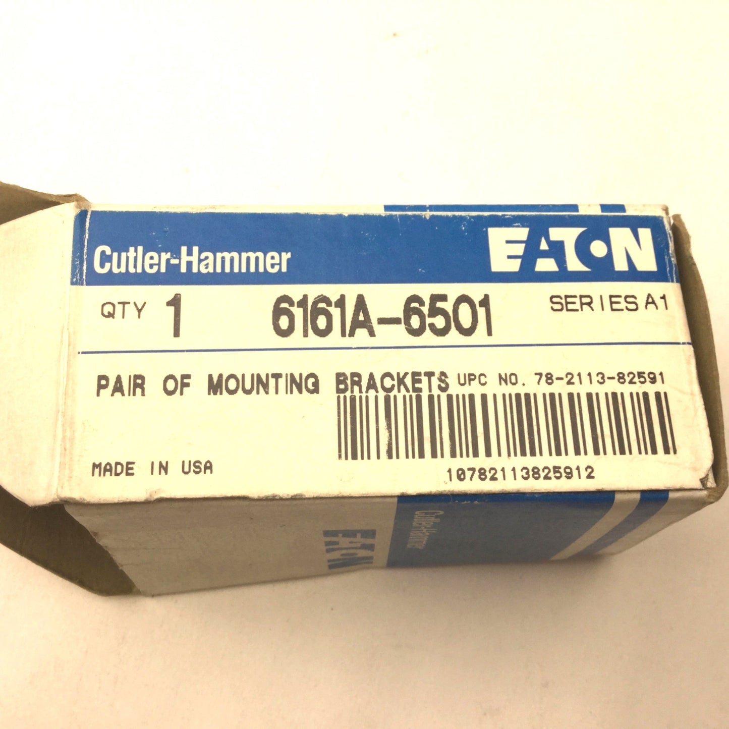 New – Open box New Cutler-Hammer 6161A-6501 Pair of Mounting Brackets, Series A1, L Shaped