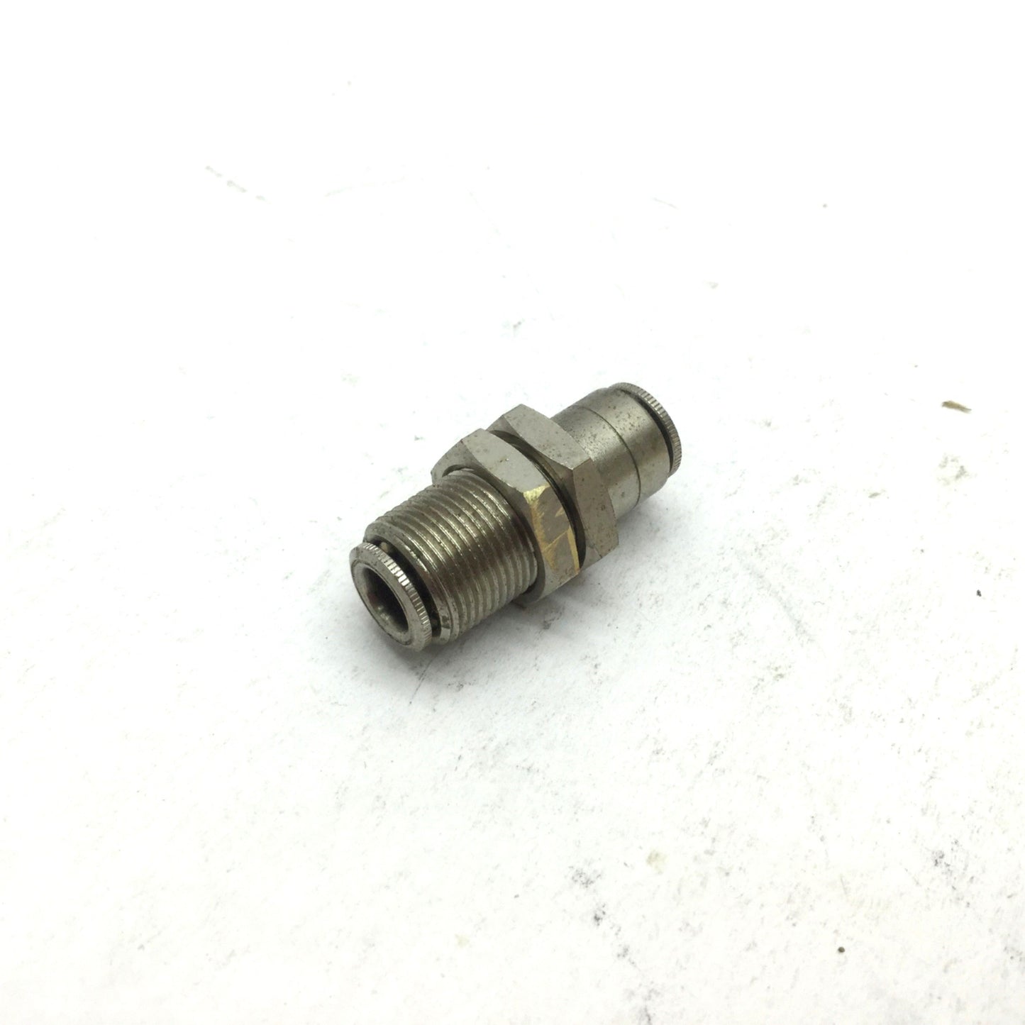 Used Lot of 8 Push to Connect Brass Tube Unions 1/4" Tubing