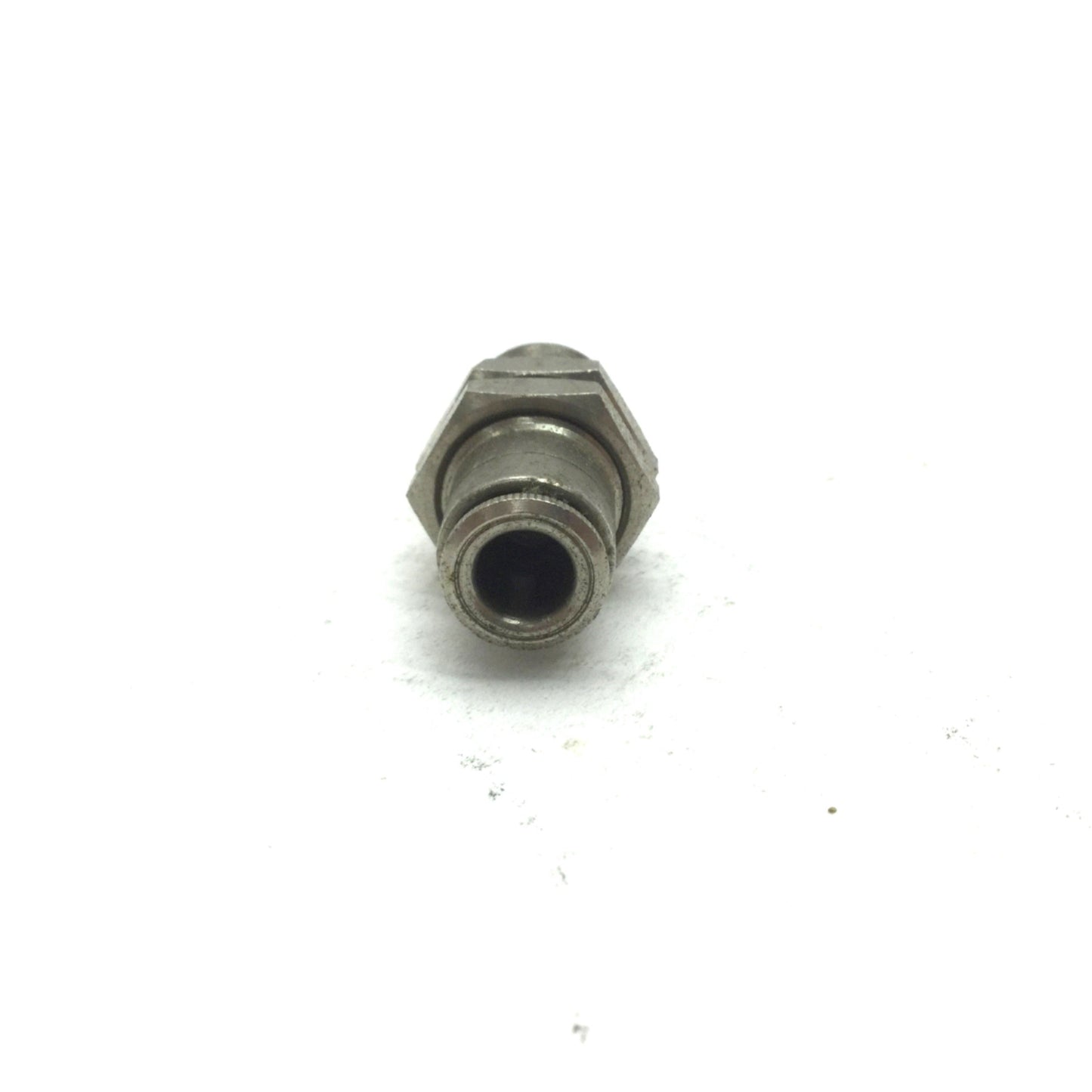 Used Lot of 8 Push to Connect Brass Tube Unions 1/4" Tubing