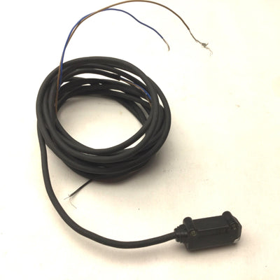 Used Omron E3T-SR12 Retroreflective Photoelectric Sensor, Range: 10-200mm, PNP