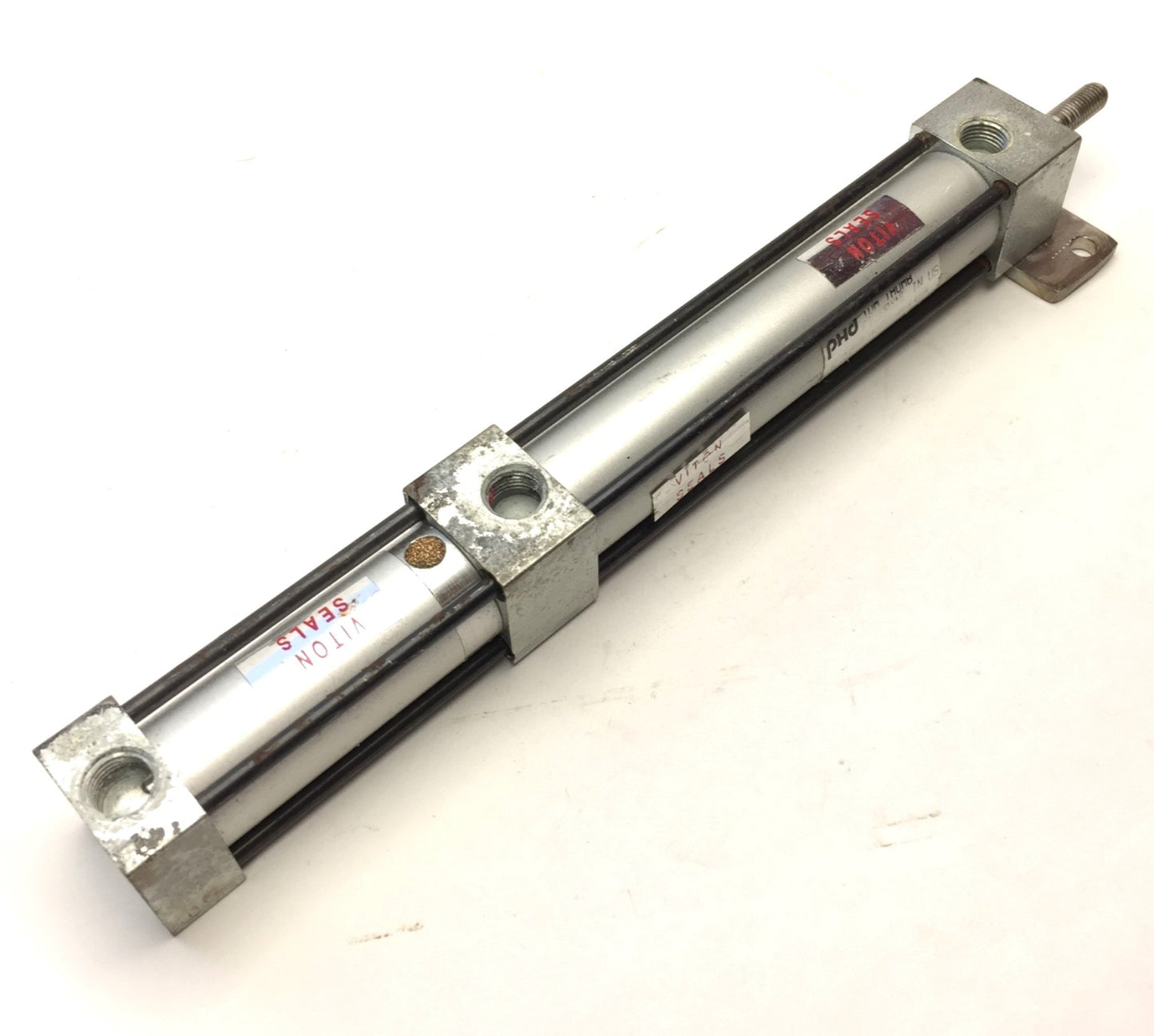 Used PHD Tom Thumb A3B-3/4x31/2x11/4-V 3-Position Cylinder Bore: 3/4" Stroke: 3-1/2"