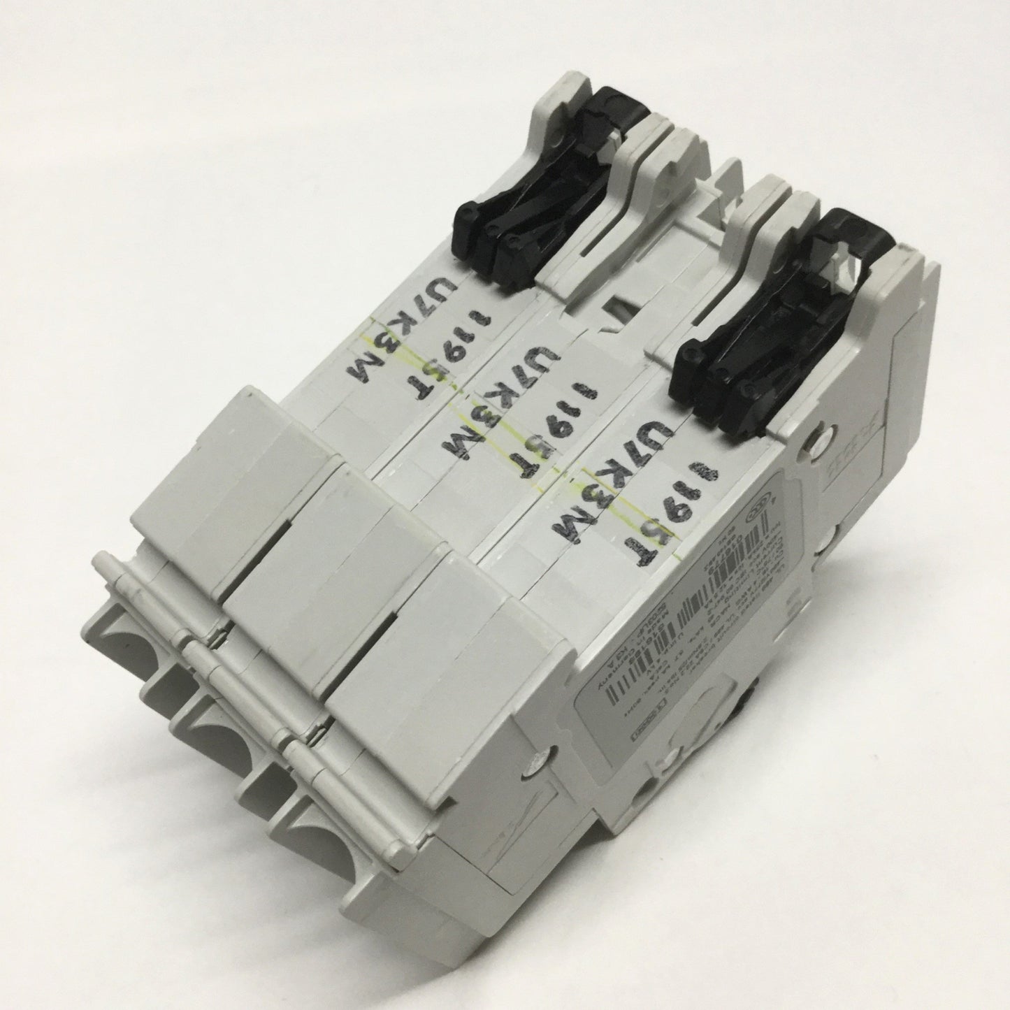 New – Open box ABB S203UP-K3 A Circuit Breaker, 3-Pole, K-Curve, 3A 480Y/277VAC, DIN Rail Mount