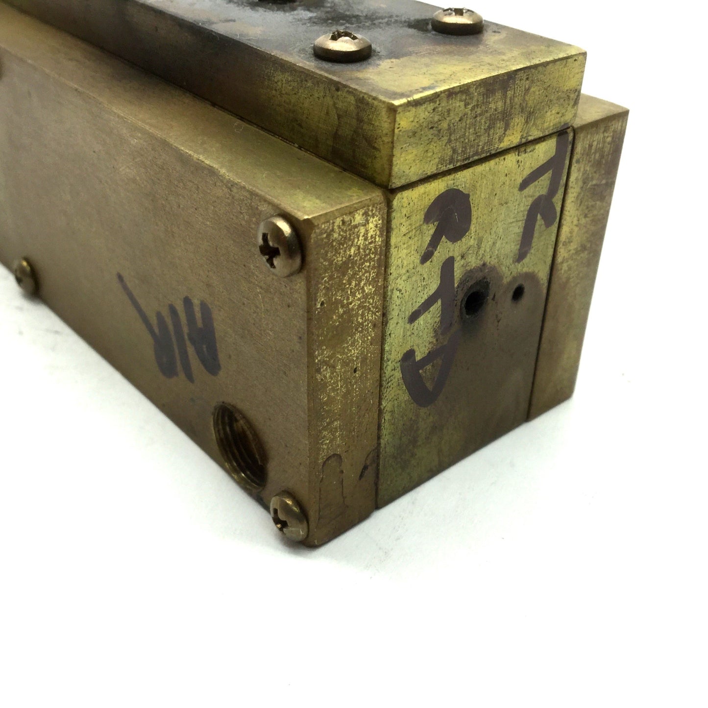 Used Tempco HD04-0600N Heater L: 6", 400W 120V, Air Block: 10.5" x 1.8" x 1.7"