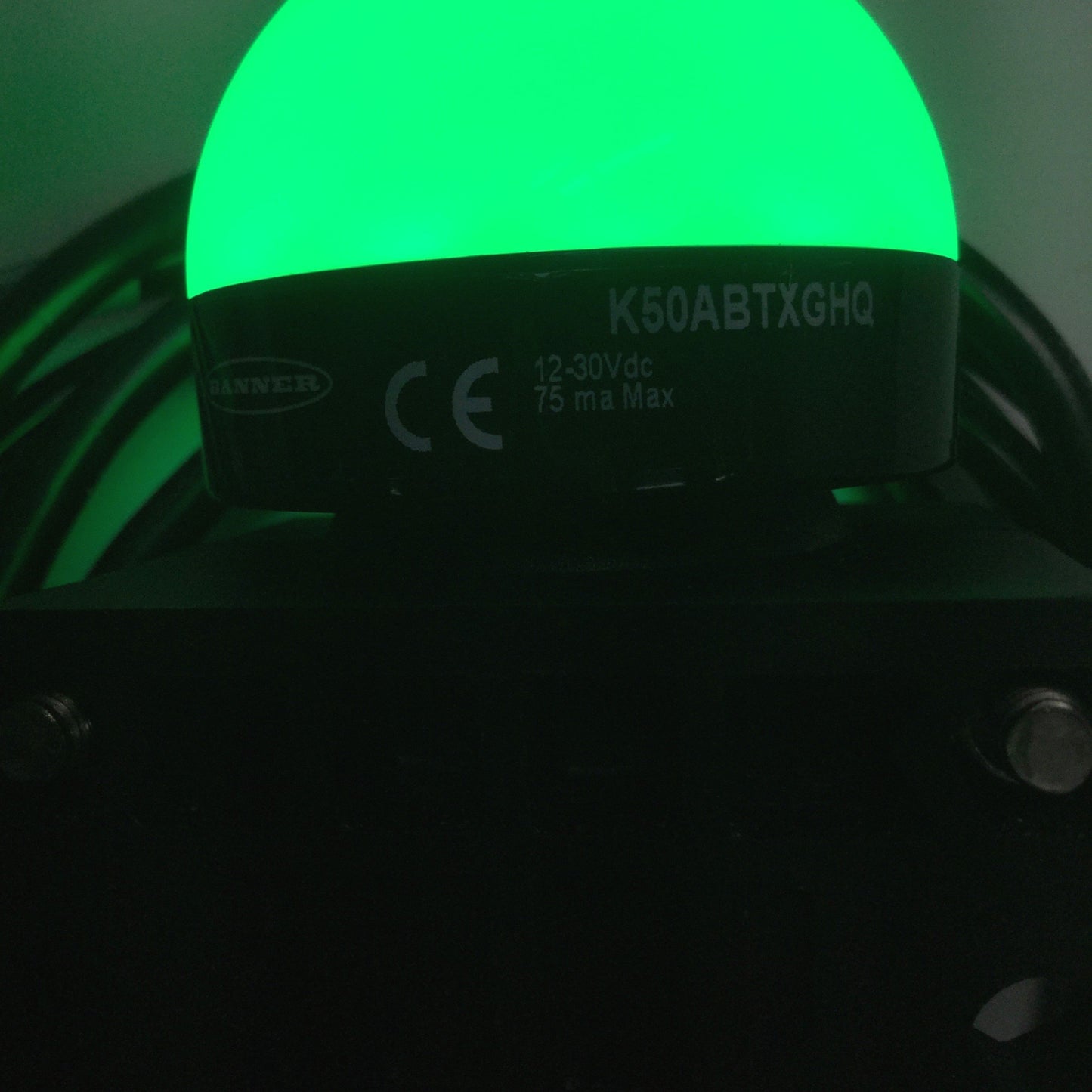 Used Banner K50ABTXGHQ EZ-LIGHT Illuminated Touch Button Switch, Green, NO, M12 5-Pin