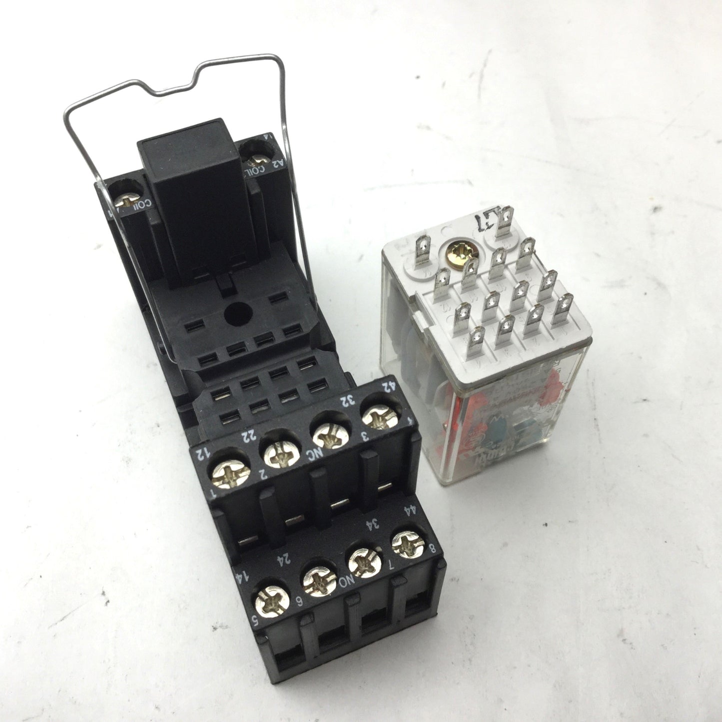 Used Lot of 2 Relpol E105728 Ice Cube Relays w/base, Resistance: 5A 250VAC, 5A 30VDC