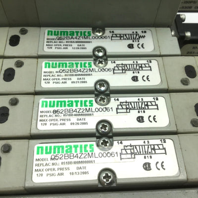 Used Bank of 10 Numatics Solenoid Valves w/ Manifold 24VDC 052BA4Z1ML61 52BB4Z2ML61