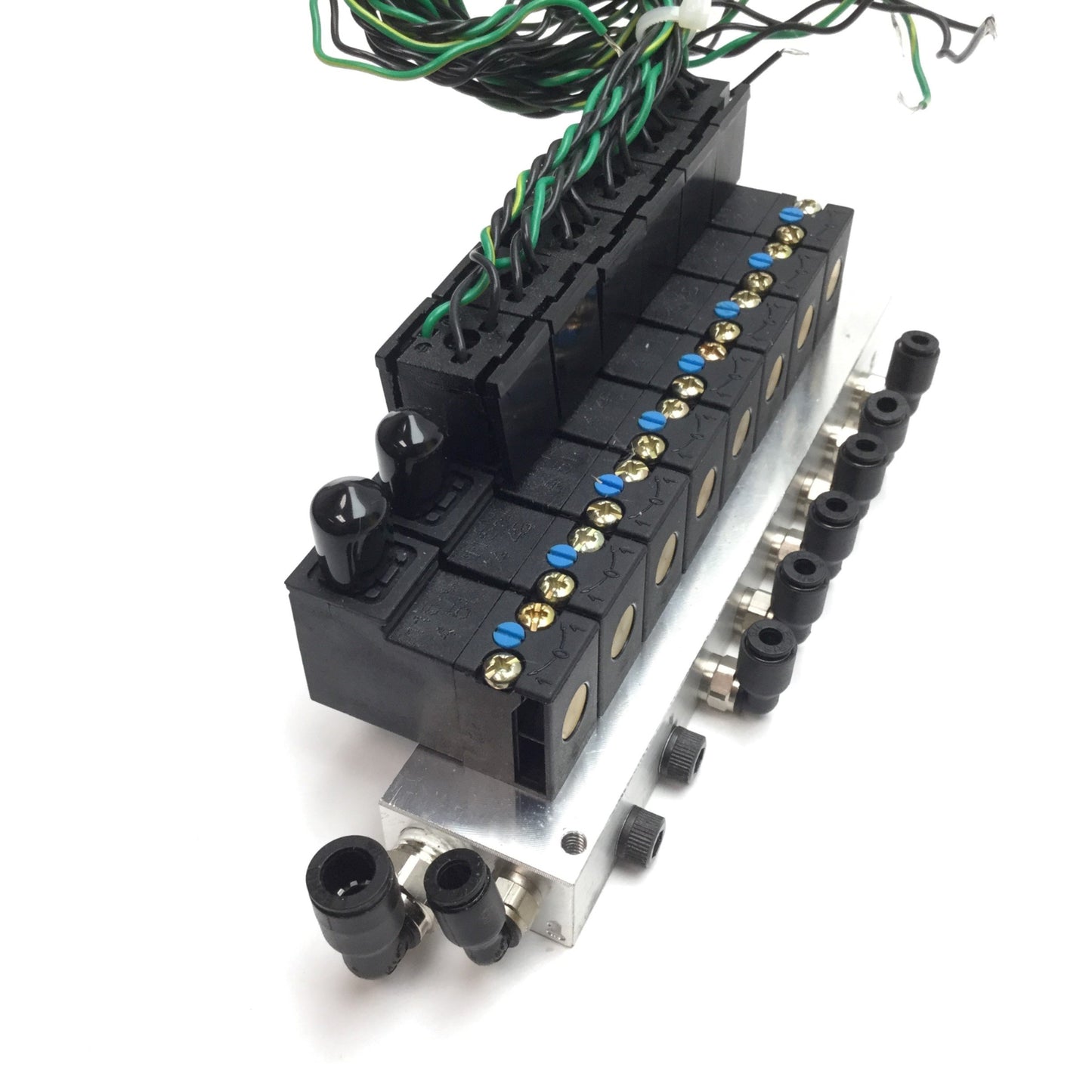 Used Lot of 8 Solenoid Valves on Bank, 6x W/ Leads, Power: 115/120VAC 50/60Hz 1.6VA