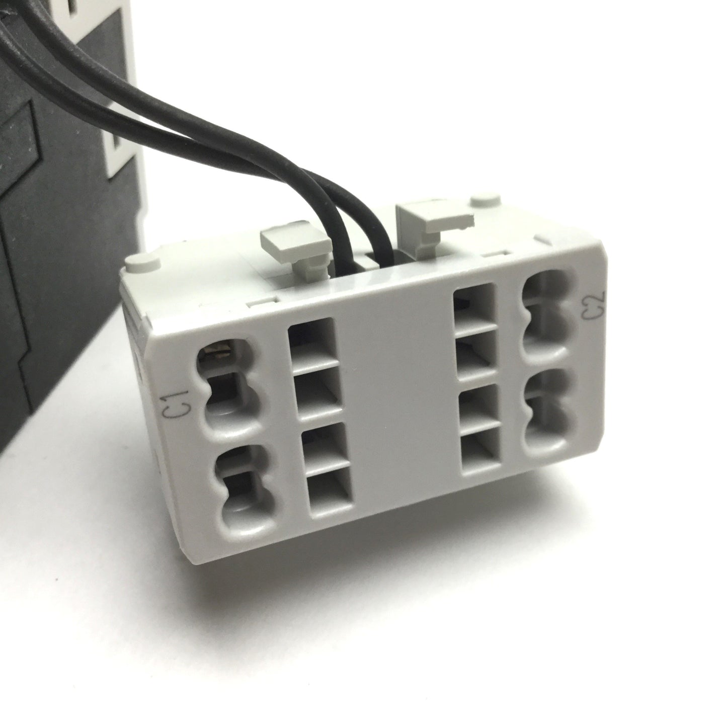 New – Open box Moeller NZM1-XAC24AC/DC Shunt Release, Cage Clamp Terminals, Control: 24VAC/DC