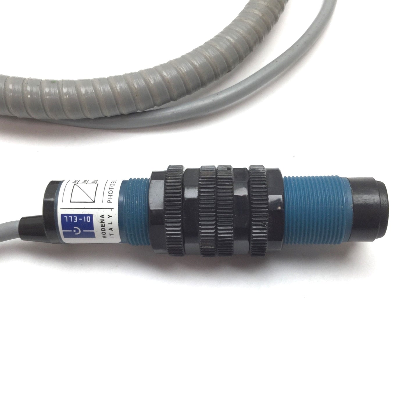 Used DI-ELL MSC/AP Photoelectric Proximity Sensor Switch, Barrel: M18, 10-30VDC 100mA