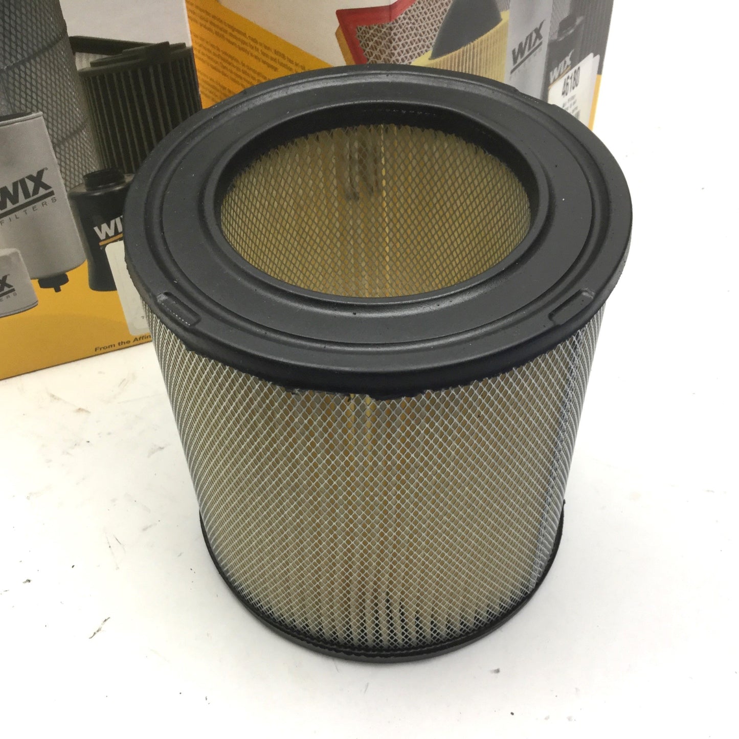 Used Lot of 2 New WIX 46780 Air Filters, Open Box, Filter Not Used