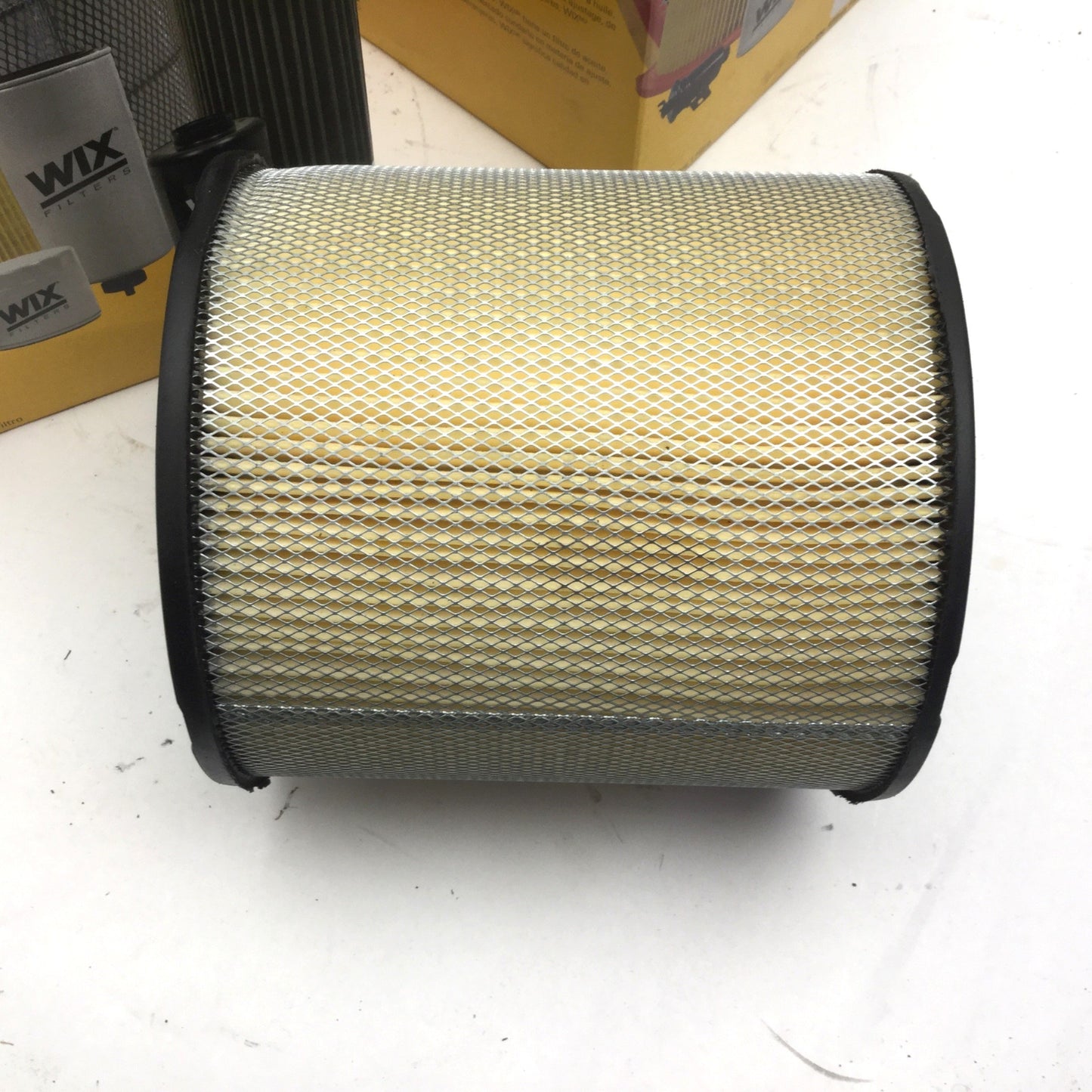 Used Lot of 2 New WIX 46780 Air Filters, Open Box, Filter Not Used