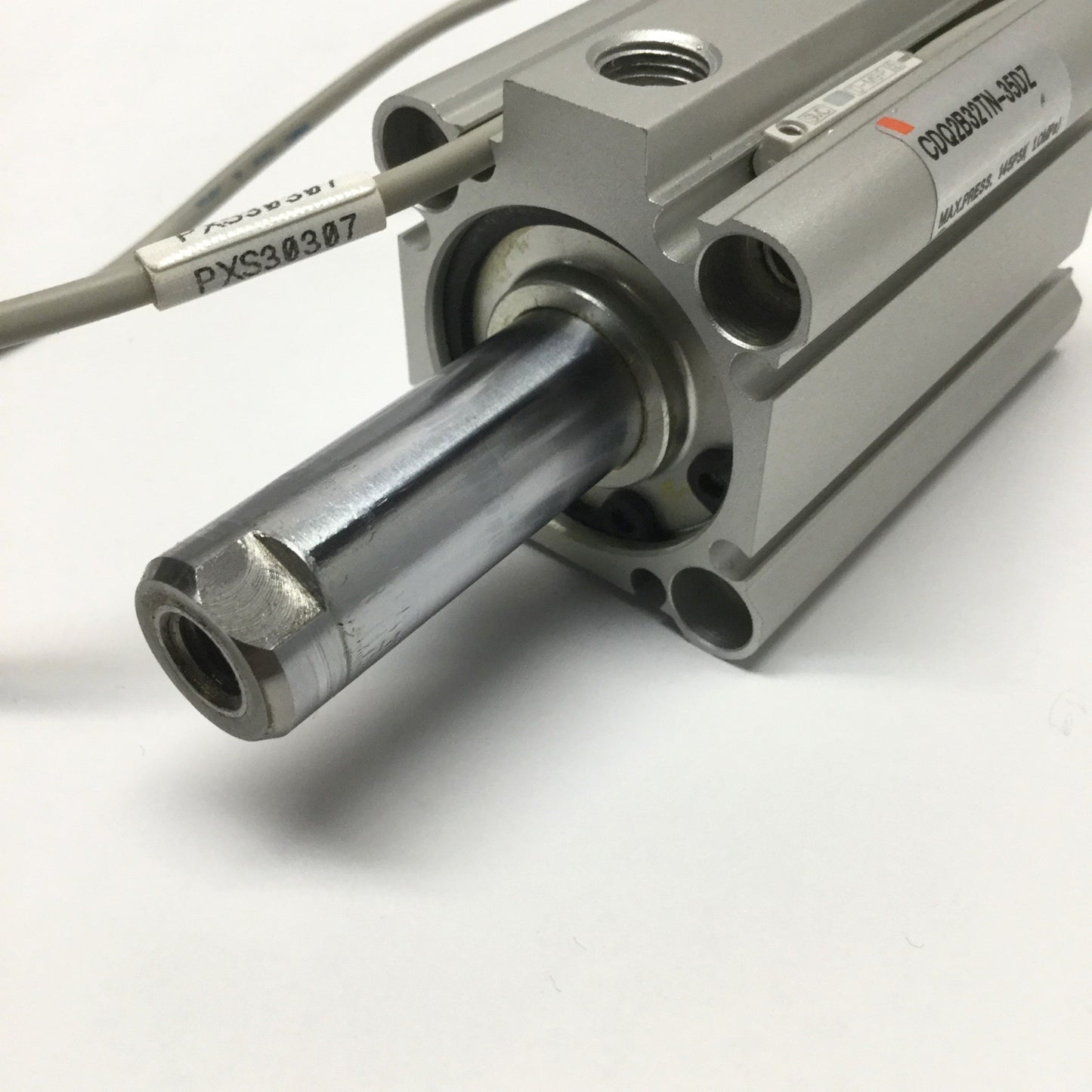 Used SMC CDQ2B32TN-35DZ Air Cylinder Double-Acting 32mm Bore, 35mm Stroke w/ Switches