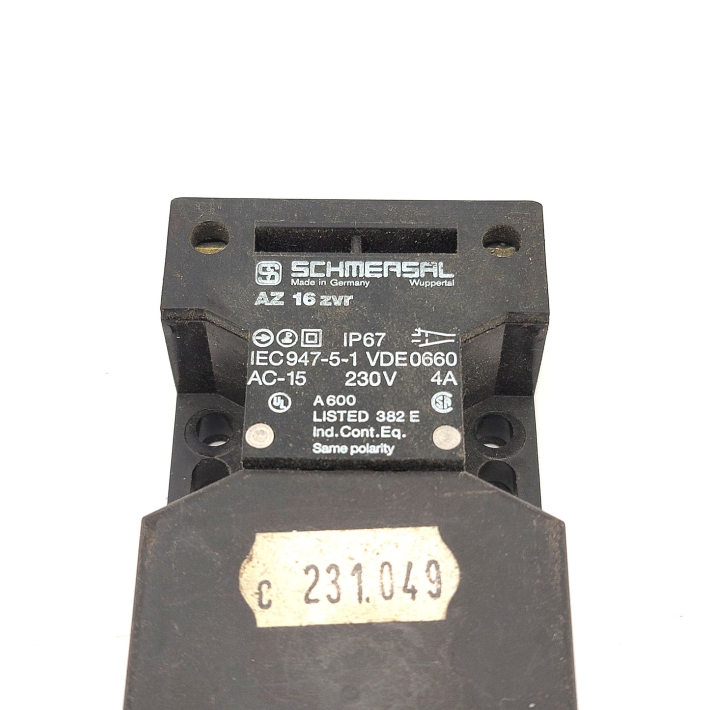 Used Schmersal AZ 16 ZVR Safety Interlock Switch, Rating: 600VAC, 10A, No Key
