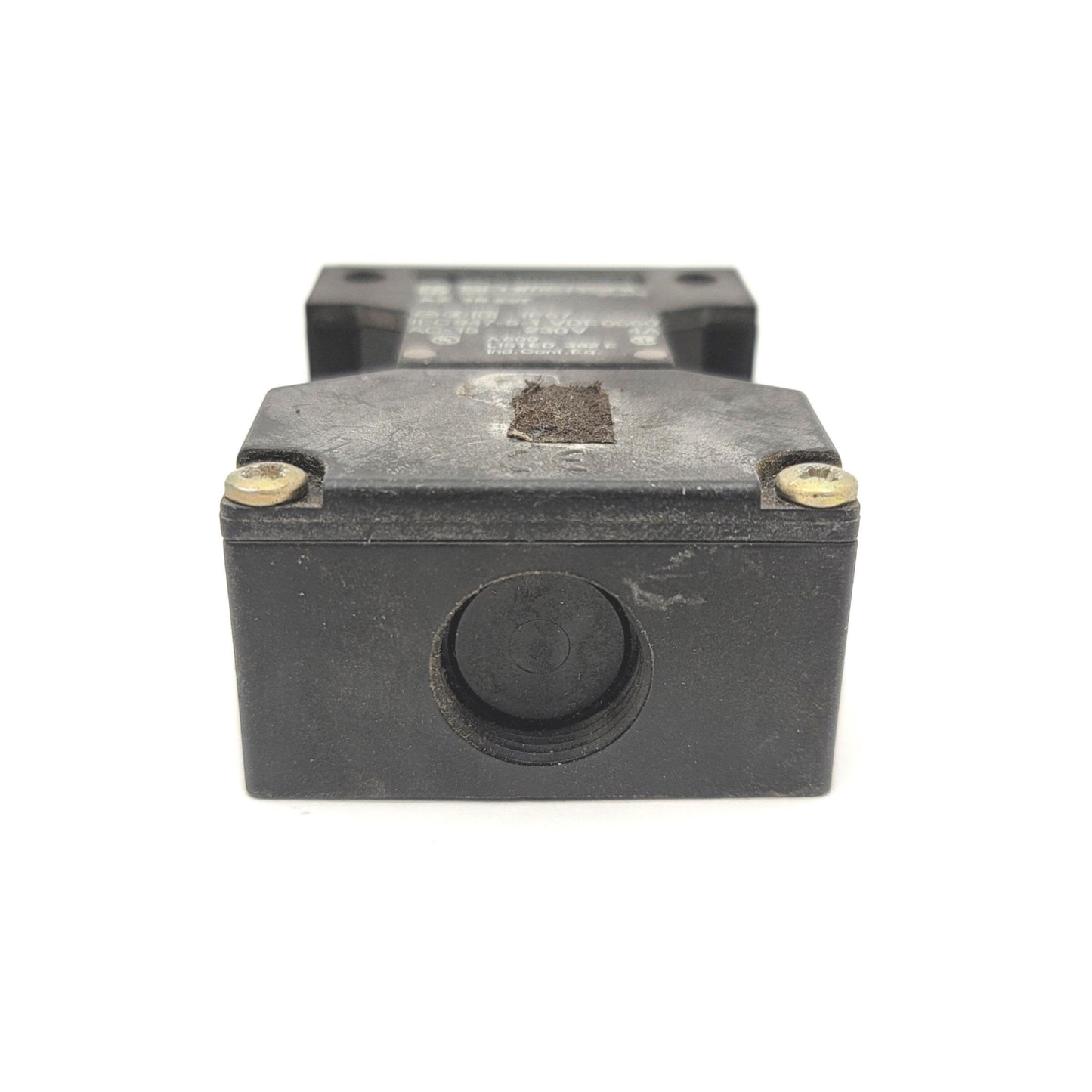 Used Schmersal AZ 15 ZVR Safety Interlock Switch, Rating: 230VAC, 4A, With Key