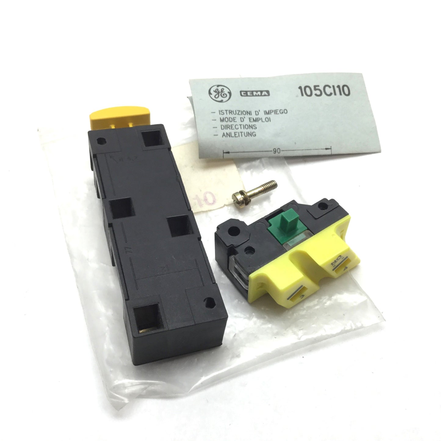 New – Open box General Electric CEMA 105CI10 Interlock Switch, With N/O Contact, Rating: 600VAC