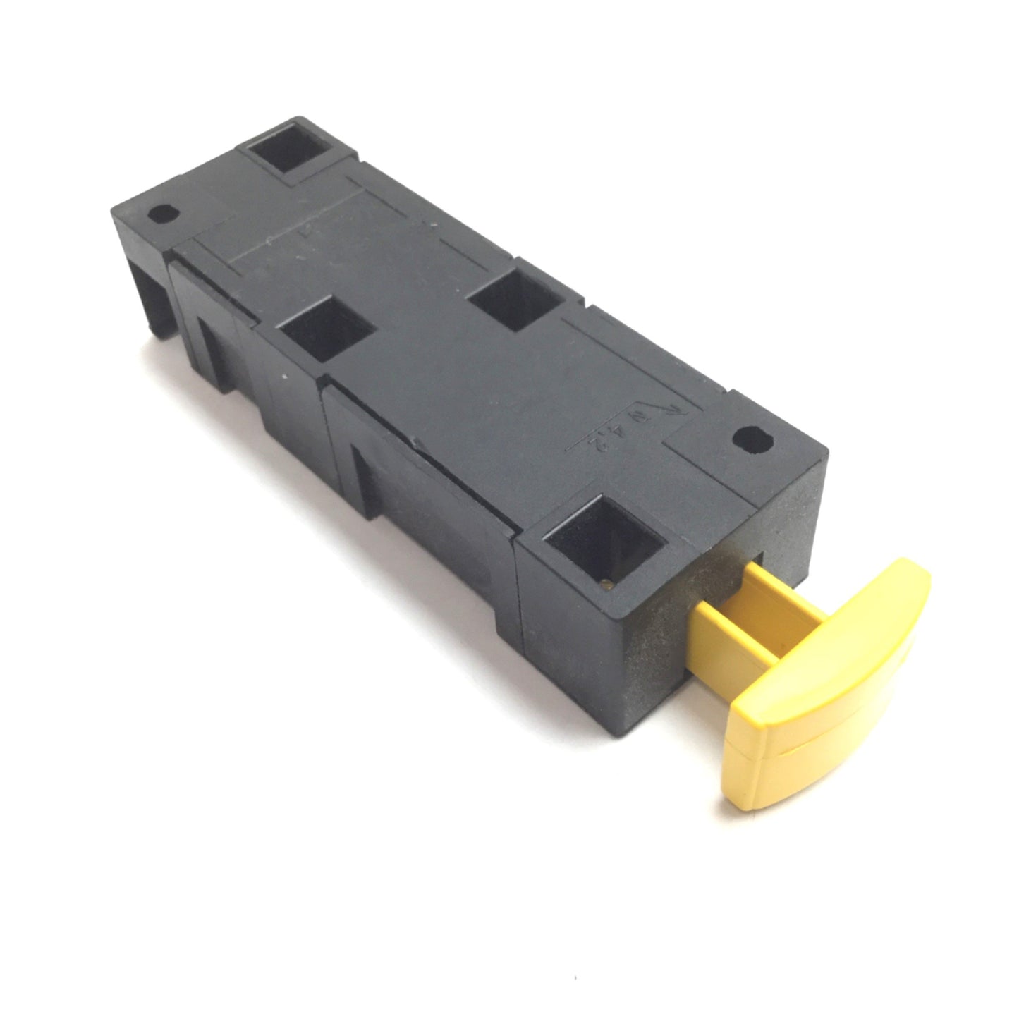 New – Open box General Electric CEMA 105CI10 Interlock Switch, With N/O Contact, Rating: 600VAC