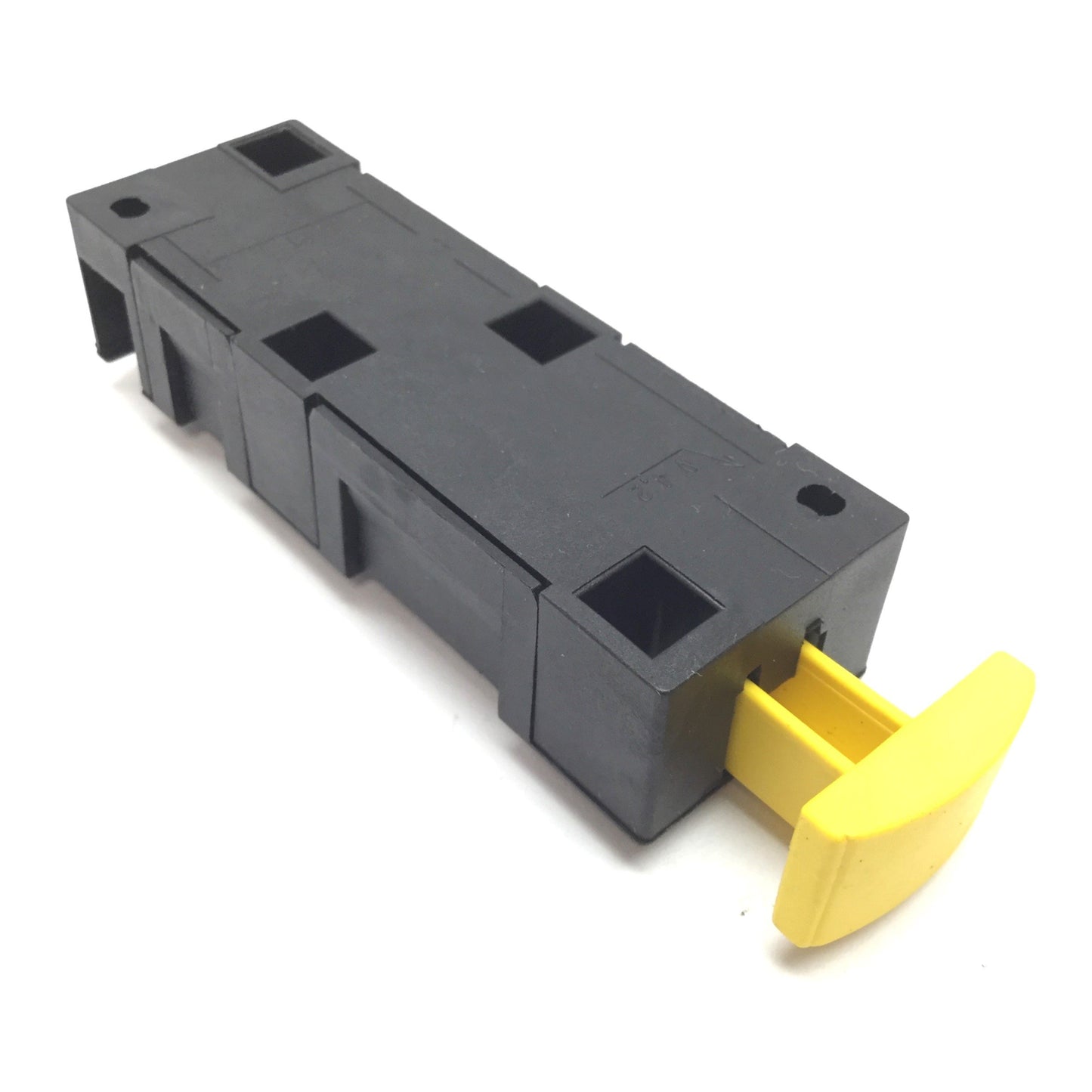 New – Open box General Electric CEMA 105CI Interlock Switch, With N/C Contact, Rating: 600VAC