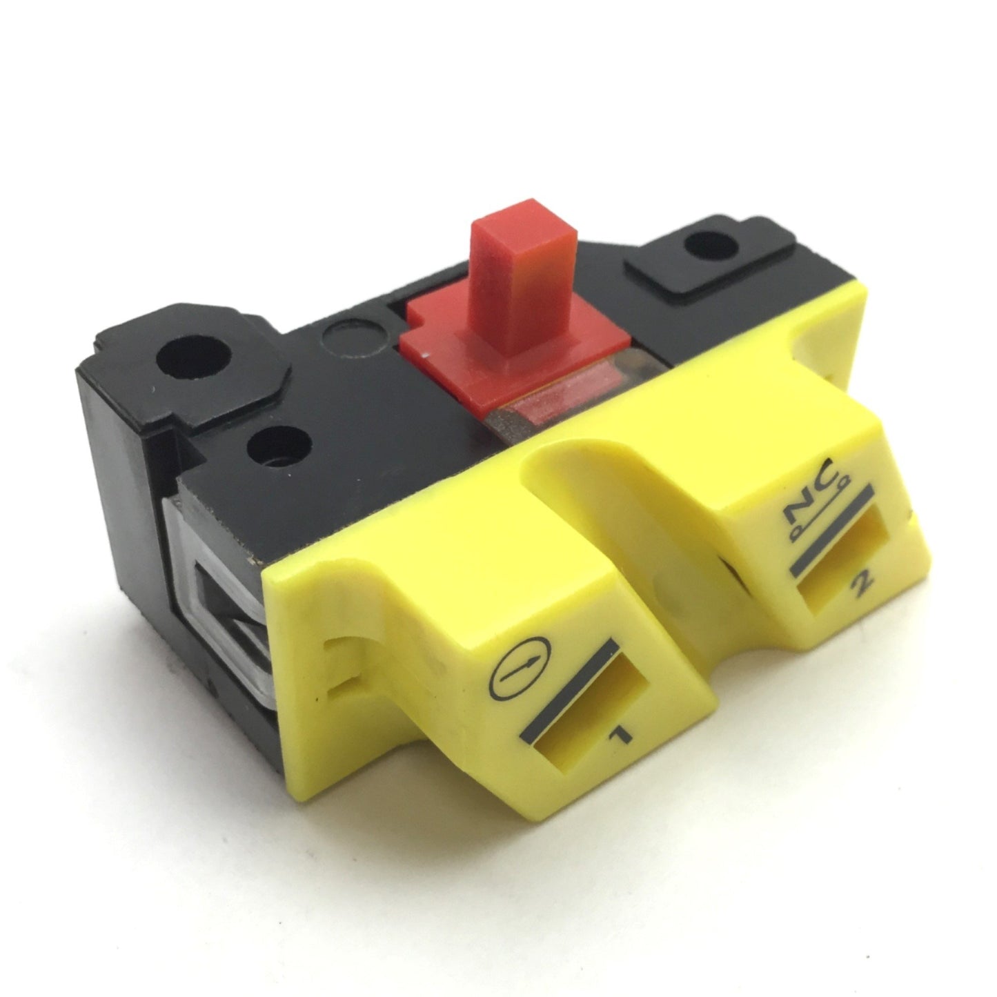 New – Open box General Electric CEMA 105CI Interlock Switch, With N/C Contact, Rating: 600VAC