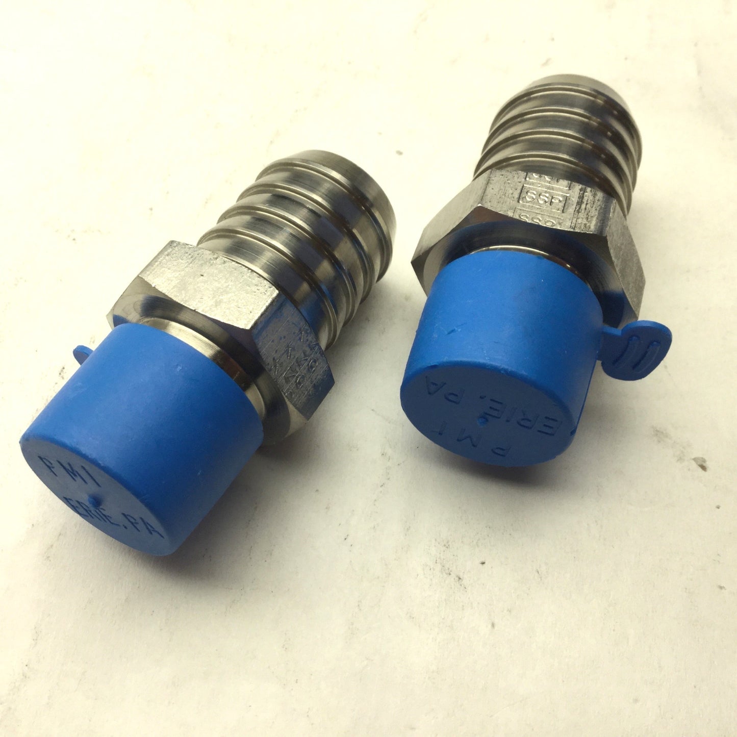 New – Open box Lot of 2 New McMaster-Carr 123264-003 Barbed Hose Fittings, 3/4 Hose, 1/2" NPT