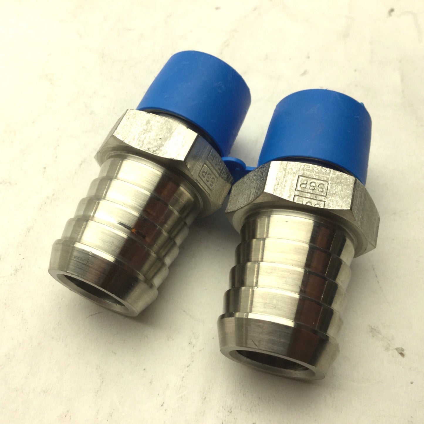 New – Open box Lot of 2 New McMaster-Carr 123264-003 Barbed Hose Fittings, 3/4 Hose, 1/2" NPT