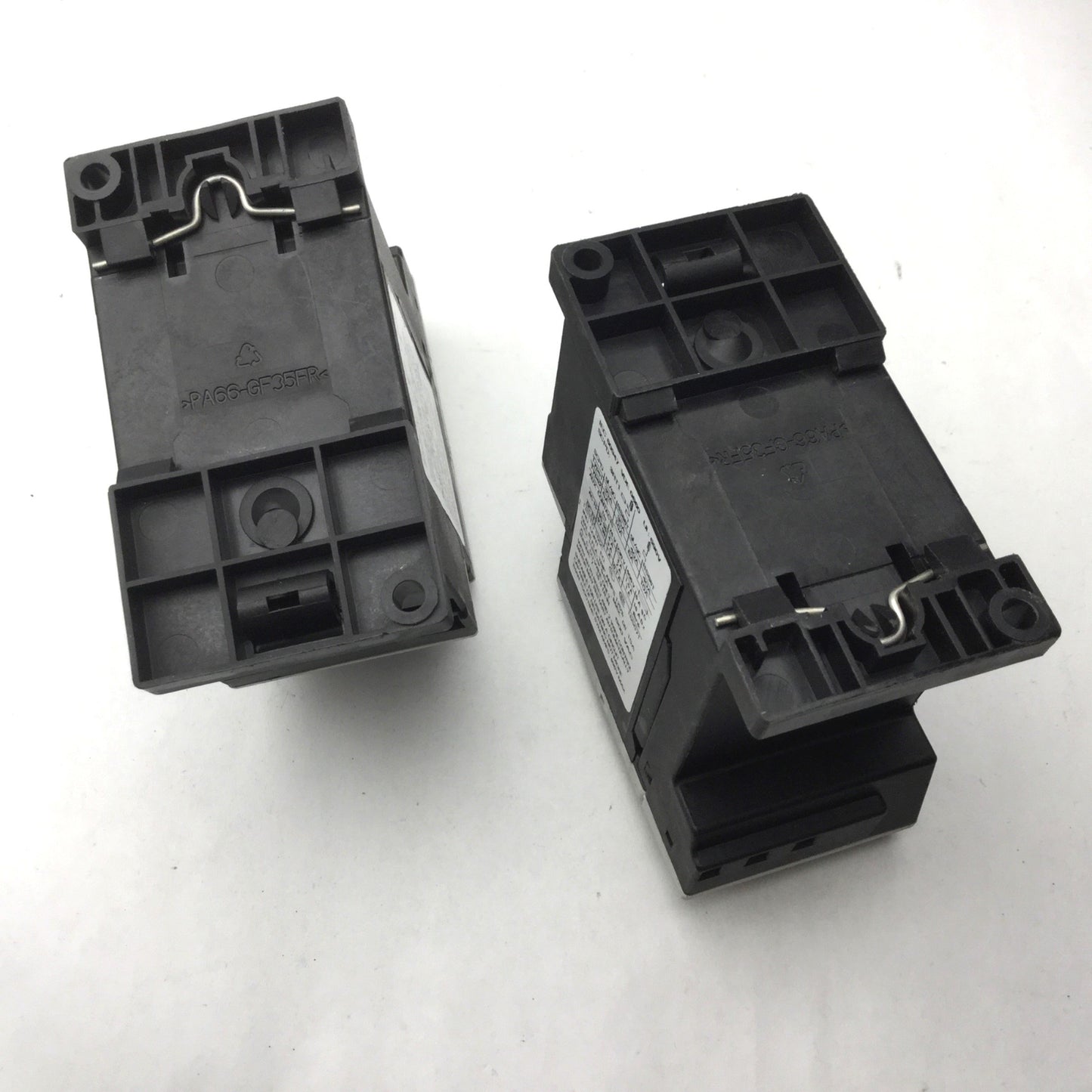 Used Lot of 2 Siemens 3RU1116-0KB0 Sirius Overload Relay 1.1-1.6A Max Voltage: 690VAC