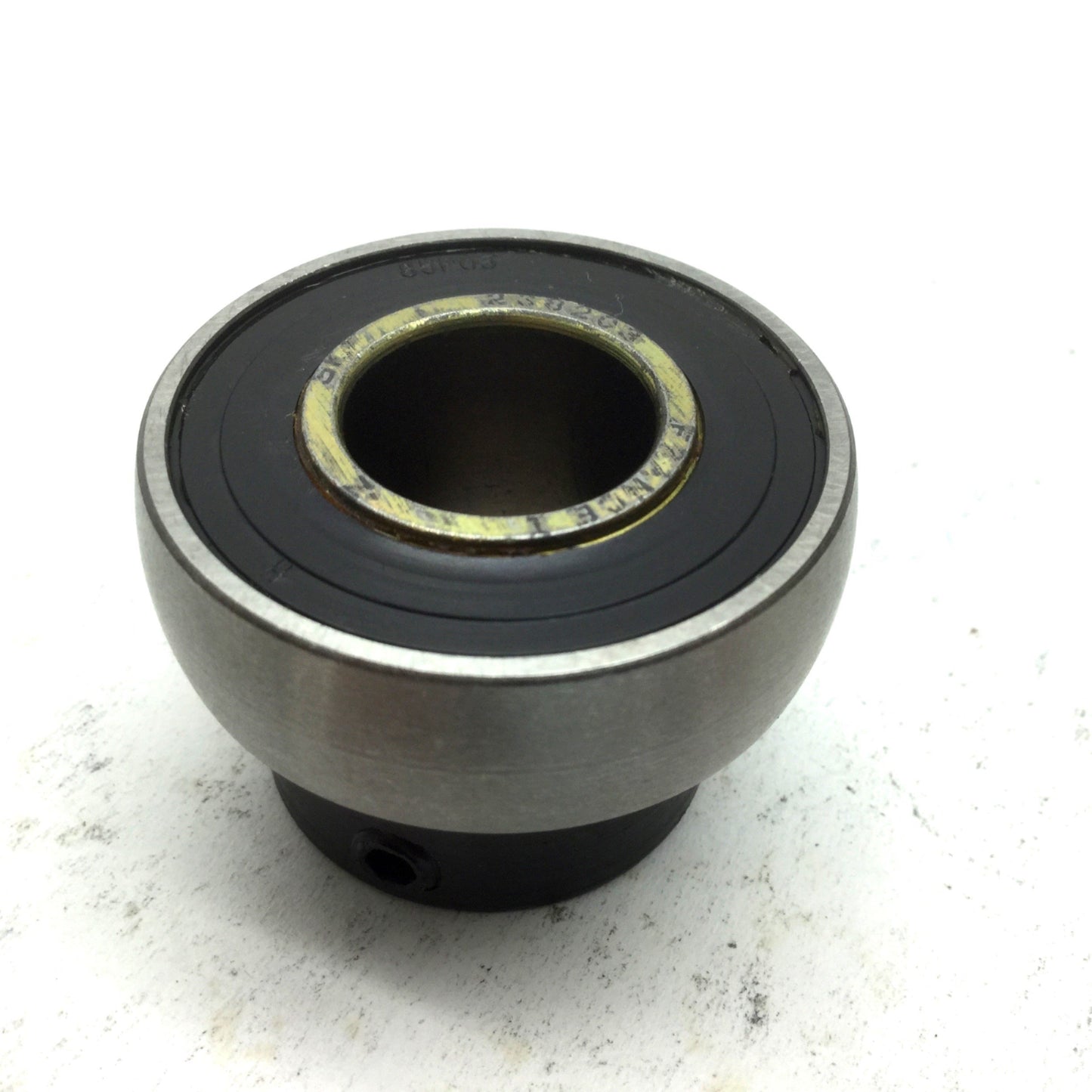 New SKF 238203 Ball Bearing Insert Shaft 17mm OD 40mm W 28.6mm