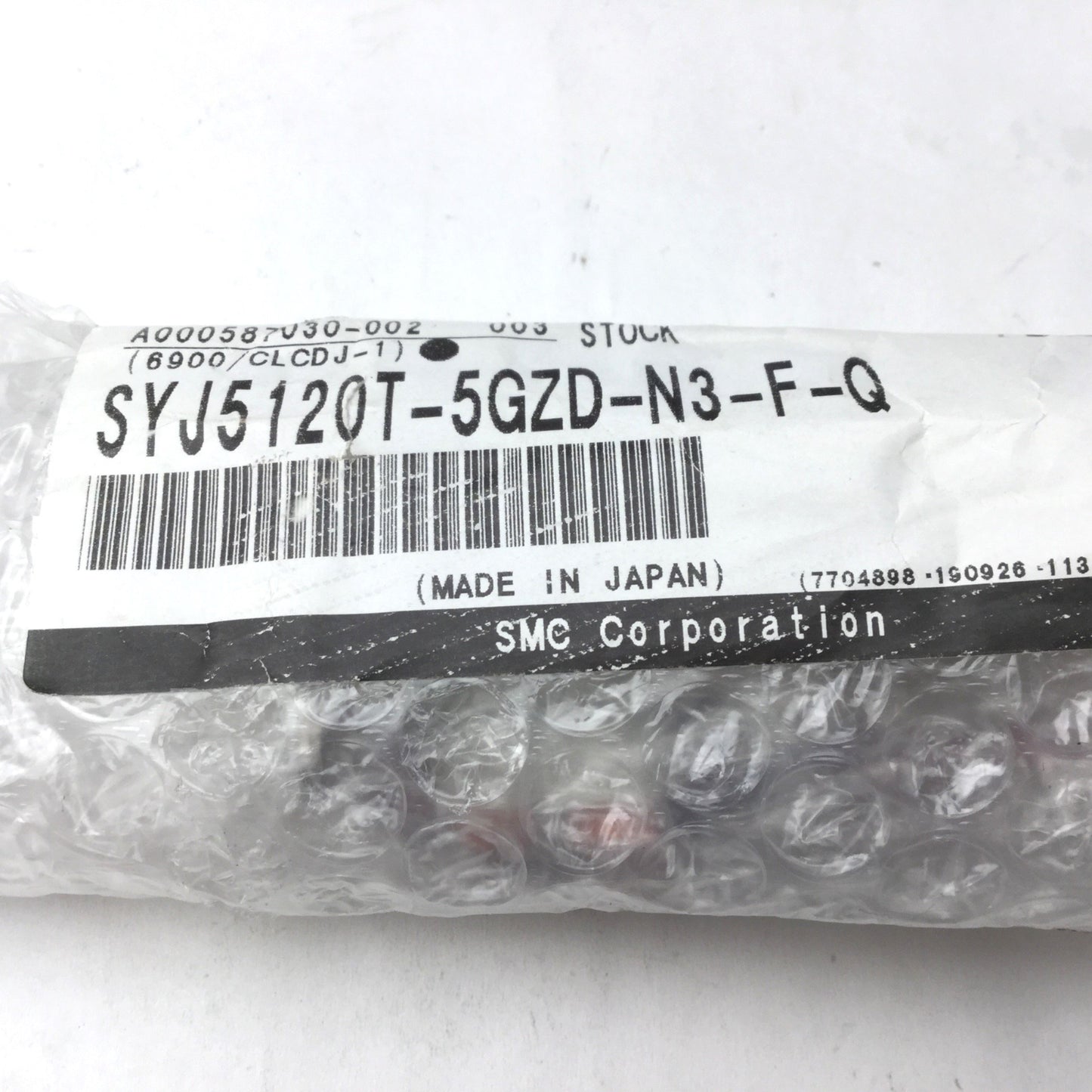 New SMC SYJ5120T-5GZD-N3-F-Q Solenoid Valve, 4/5 Port, 0.15-0.7MPa